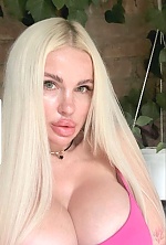 Ukrainian mail order bride Natalia from Warsaw with blonde hair and hazel eye color - image 4