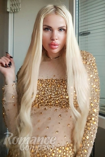 Ukrainian mail order bride Natalia from Kyiv Oblast with blonde hair and hazel eye color - image 1