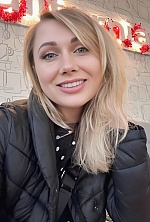 Ukrainian mail order bride Yuliia from Sumy with blonde hair and green eye color - image 3
