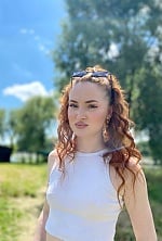 Ukrainian mail order bride Karina from Sumy with red hair and hazel eye color - image 4