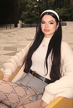 Ukrainian mail order bride Anastasia from Dublin with black hair and brown eye color - image 5