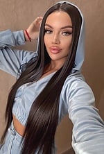 Ukrainian mail order bride Yulia from Vinnytsia with brunette hair and grey eye color - image 7
