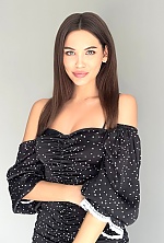 Ukrainian mail order bride Anna from Kyiv with light brown hair and grey eye color - image 4