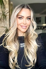 Ukrainian mail order bride Olga from Kropyvnytskyi with blonde hair and green eye color - image 2