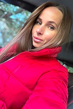 Ukrainian mail order bride Yana from Zhytomyr with light brown hair and green eye color - image 12