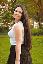 Ukrainian mail order bride Marina from Kremenchug with brunette hair and brown eye color - image 4