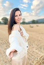 Ukrainian mail order bride Maryna from London with light brown hair and grey eye color - image 6