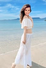 Ukrainian mail order bride Maryna from London with light brown hair and grey eye color - image 10