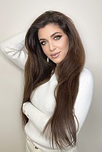 Ukrainian mail order bride Anastasia from Kyiv with brunette hair and green eye color - image 3