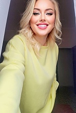 Ukrainian mail order bride Lina from Milan with blonde hair and brown eye color - image 4
