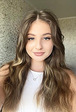 Ukrainian mail order bride Viktoriia from Odesa with brunette hair and black eye color - image 2