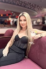 Ukrainian mail order bride Yulia from Düsseldorf with blonde hair and green eye color - image 3