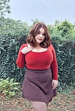 Ukrainian mail order bride Diana from Odesa with red hair and green eye color - image 5