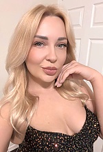 Ukrainian mail order bride Violetta from Los Angeles with blonde hair and green eye color - image 6