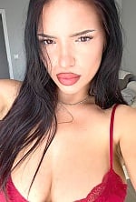 Ukrainian mail order bride Diana from Warsaw with black hair and black eye color - image 2