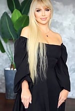 Ukrainian mail order bride Alena from Warsaw with blonde hair and green eye color - image 2
