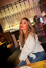 Ukrainian mail order bride Vira from Los Angeles with light brown hair and green eye color - image 12