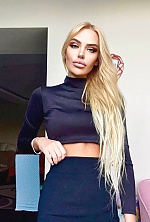 Ukrainian mail order bride Darya from Lviv with blonde hair and green eye color - image 13