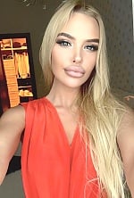 Ukrainian mail order bride Darya from Lviv with blonde hair and green eye color - image 9