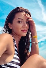 Ukrainian mail order bride Karyna from Kyiv with light brown hair and brown eye color - image 12