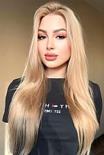Ukrainian mail order bride Karyna from Kyiv with blonde hair and brown eye color - image 5