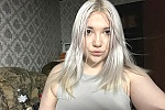 Ukrainian mail order bride Olena from Kropivnitskiy with blonde hair and brown eye color - image 6