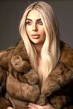 Ukrainian mail order bride Nelly from Ankara with blonde hair and green eye color - image 10