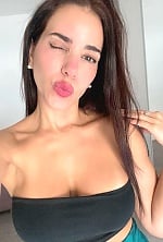 Ukrainian mail order bride Erica from Buenos Aires with black hair and brown eye color - image 5