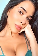 Ukrainian mail order bride Erica from Buenos Aires with black hair and brown eye color - image 2