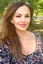 Ukrainian mail order bride Mariia from Prague with light brown hair and brown eye color - image 6