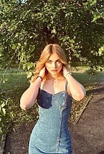 Ukrainian mail order bride Daria from Kharkiv with blonde hair and blue eye color - image 9