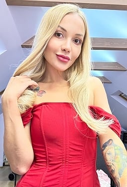Yuliia, 39 y.o. from Dnipro, Ukraine