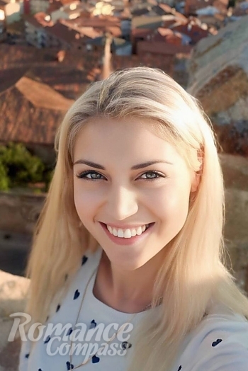 Ukrainian mail order bride Viktoriia from Odesa with blonde hair and green eye color - image 1