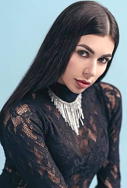 Alexandra, 31 y.o. from Milan, Italy
