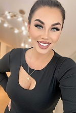 Ukrainian mail order bride Alona from Odesa with light brown hair and hazel eye color - image 4
