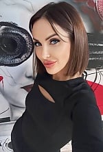 Ukrainian mail order bride Oksana from Ankara with light brown hair and green eye color - image 10