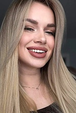 Ukrainian mail order bride Mariia from Paris with blonde hair and hazel eye color - image 24