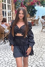 Ukrainian mail order bride Anastasia from Kharkiv with light brown hair and green eye color - image 6