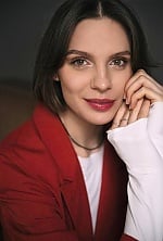 Ukrainian mail order bride Inna from Lviv with light brown hair and brown eye color - image 2