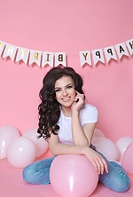 Ukrainian mail order bride Viktoriya from Kyiv with brunette hair and brown eye color - image 2