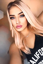 Ukrainian mail order bride Natalia from Kropivnitskiy with blonde hair and green eye color - image 6