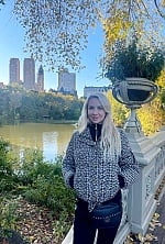 Ukrainian mail order bride Iryna from Lviv with blonde hair and grey eye color - image 2