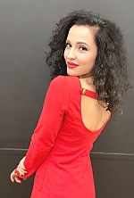 Ukrainian mail order bride Olena from Florence with brunette hair and brown eye color - image 24