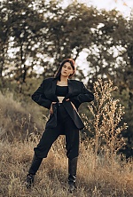 Ukrainian mail order bride Elena from Kyiv with brunette hair and green eye color - image 3