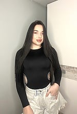 Ukrainian mail order bride Kateryna from Kyiv with light brown hair and green eye color - image 2