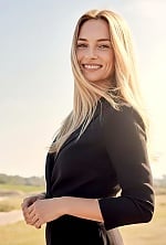 Ukrainian mail order bride Olga from Naarden with blonde hair and green eye color - image 3