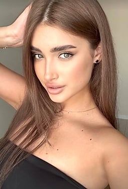 Marina, 18 y.o. from Kyiv, Ukraine