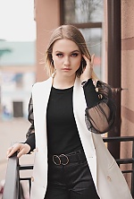 Ukrainian mail order bride Dariia from Kyiv with light brown hair and blue eye color - image 4