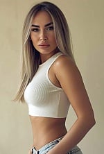 Ukrainian mail order bride Maria from Kyiv with blonde hair and green eye color - image 9