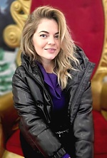 Ukrainian mail order bride Anna from Naples with blonde hair and blue eye color - image 61